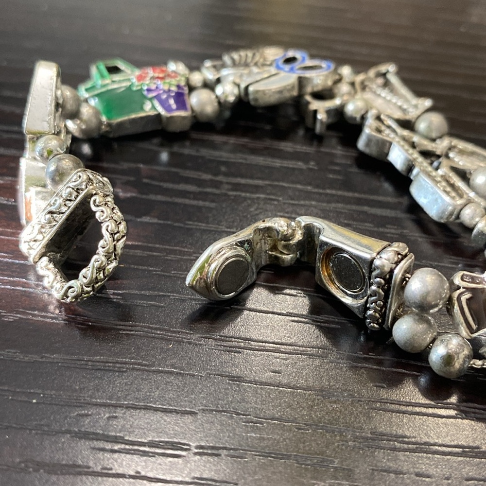 Cute gardener’s bracelet